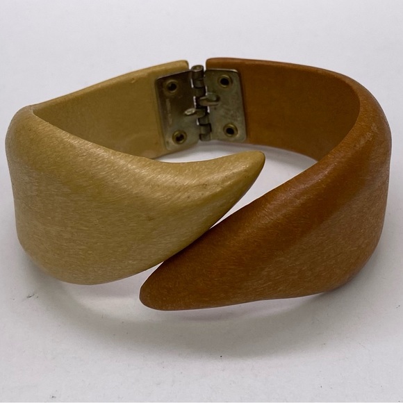 Vintage Jewelry - Vintage Natural Wood Carved Clumpier Cuff Bracelet